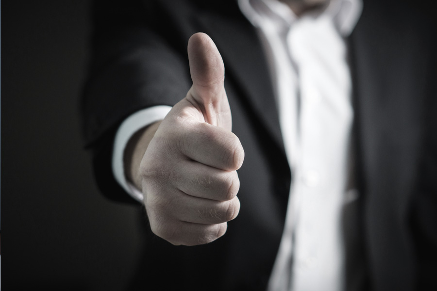 一切為客戶，為一切客戶，為客戶一切